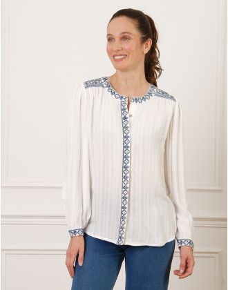 chemisier écru broderie