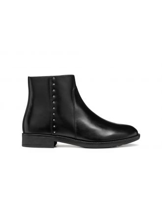 Bottines clous noir cuir