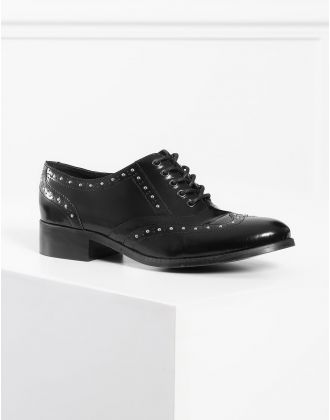 Richelieus noires clous