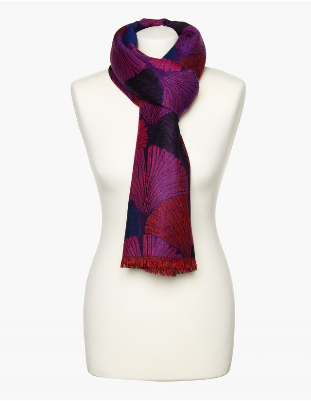 Écharpe rose à motifs