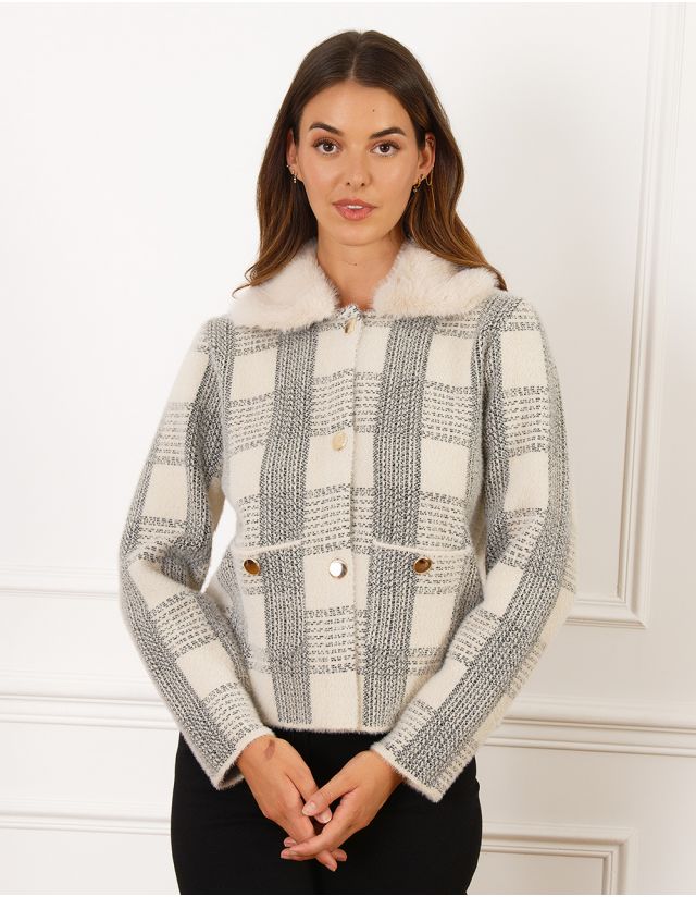 Gilet écru chic carreaux