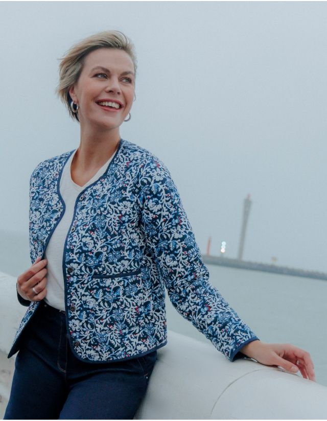 Veste motif bleu blanc