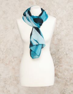 Foulard bleu imprimé