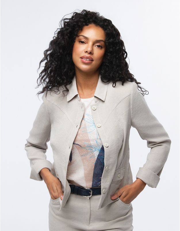 Veste tailleur chic beige
