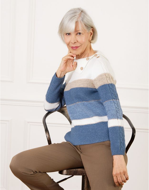 Pull duveteux bleu rayé