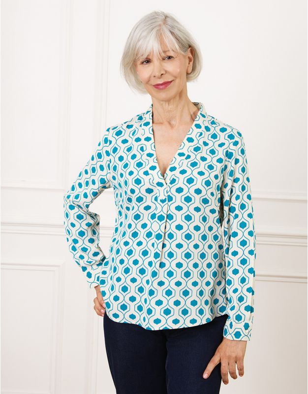 Blouse col V motif bleu