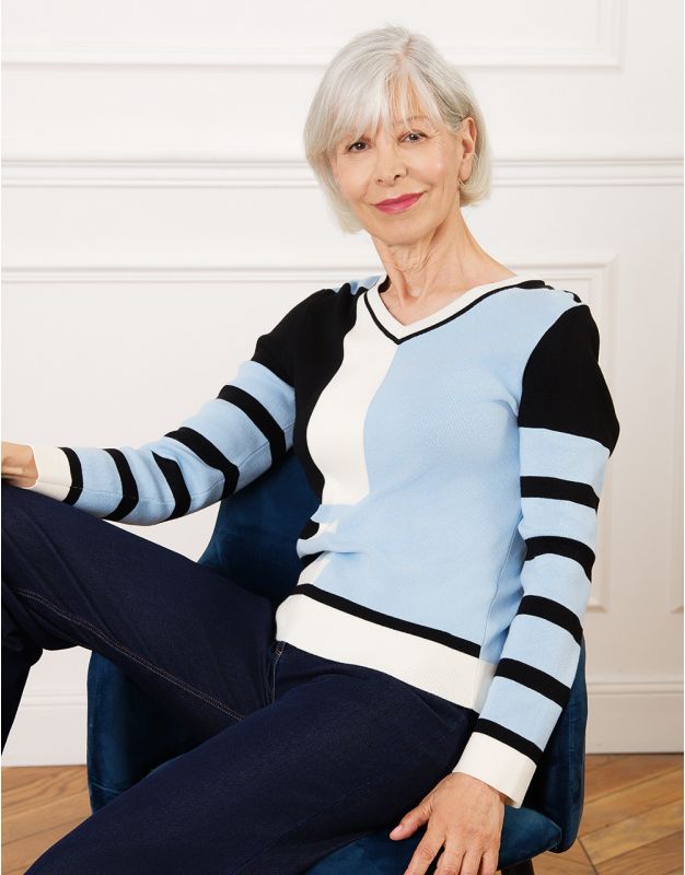 Pull color block bleu