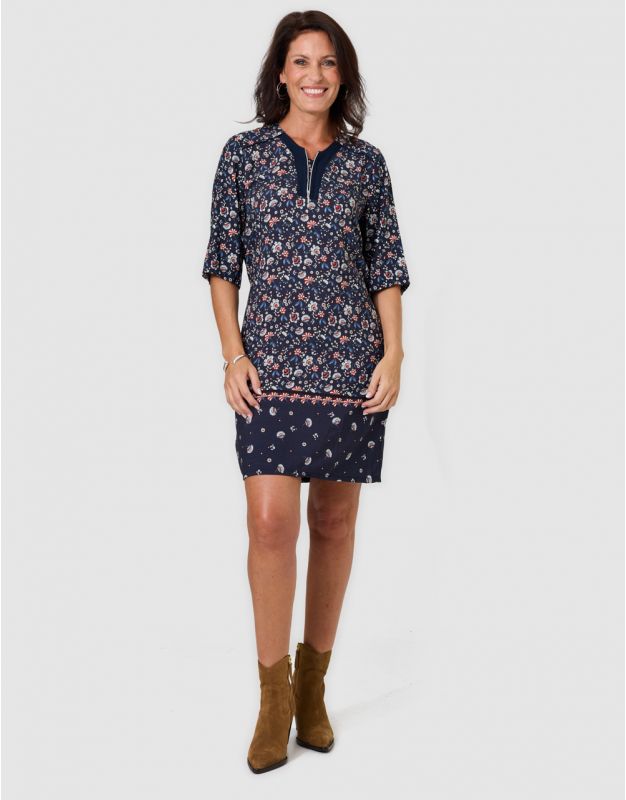 Robe motif bleu marine