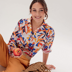 Le chemisier dévoile votre féminité.. Le chemisier dévoile votre féminité..